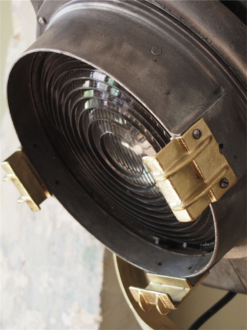 Projecteur Mini Mole Richardson Reconditionné - LED Vintage